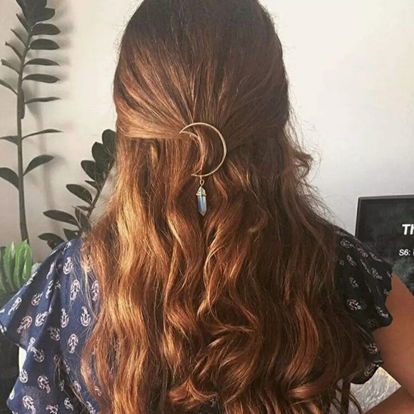 NEW Silver Minimalist Crescent Moon Hair Pin Clip - Picture 6 of 15